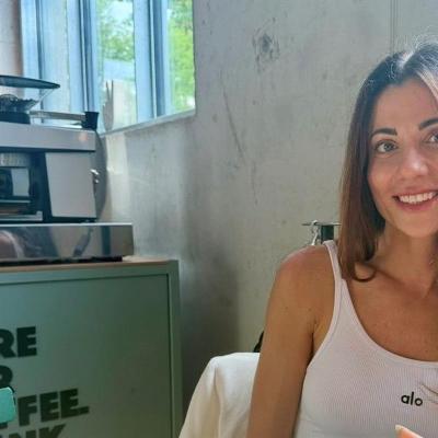 &copy; 